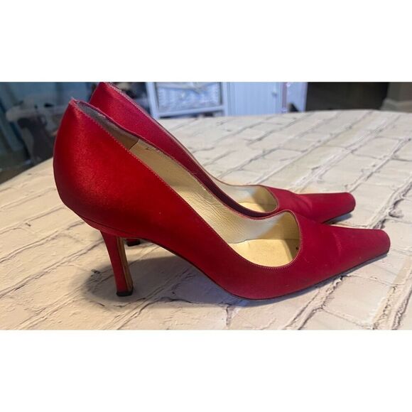 Manolo Blahnik Size 36 Pointed Toe Suede Pump Heels Red Classic Dressy Glam - Picture 2 of 16